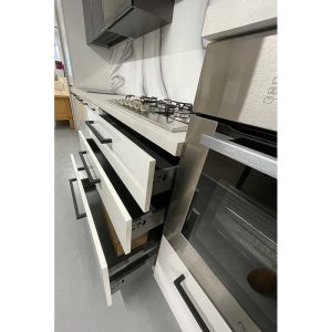 Cucina Pop Laccata Lucida